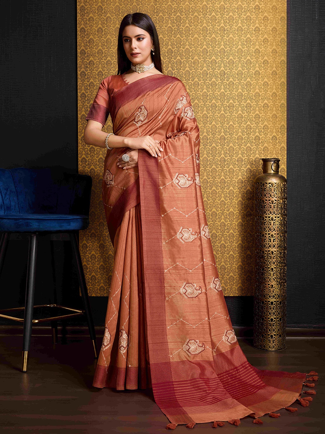 

DOI MOI Floral Embroidered Tussar Saree, Brown