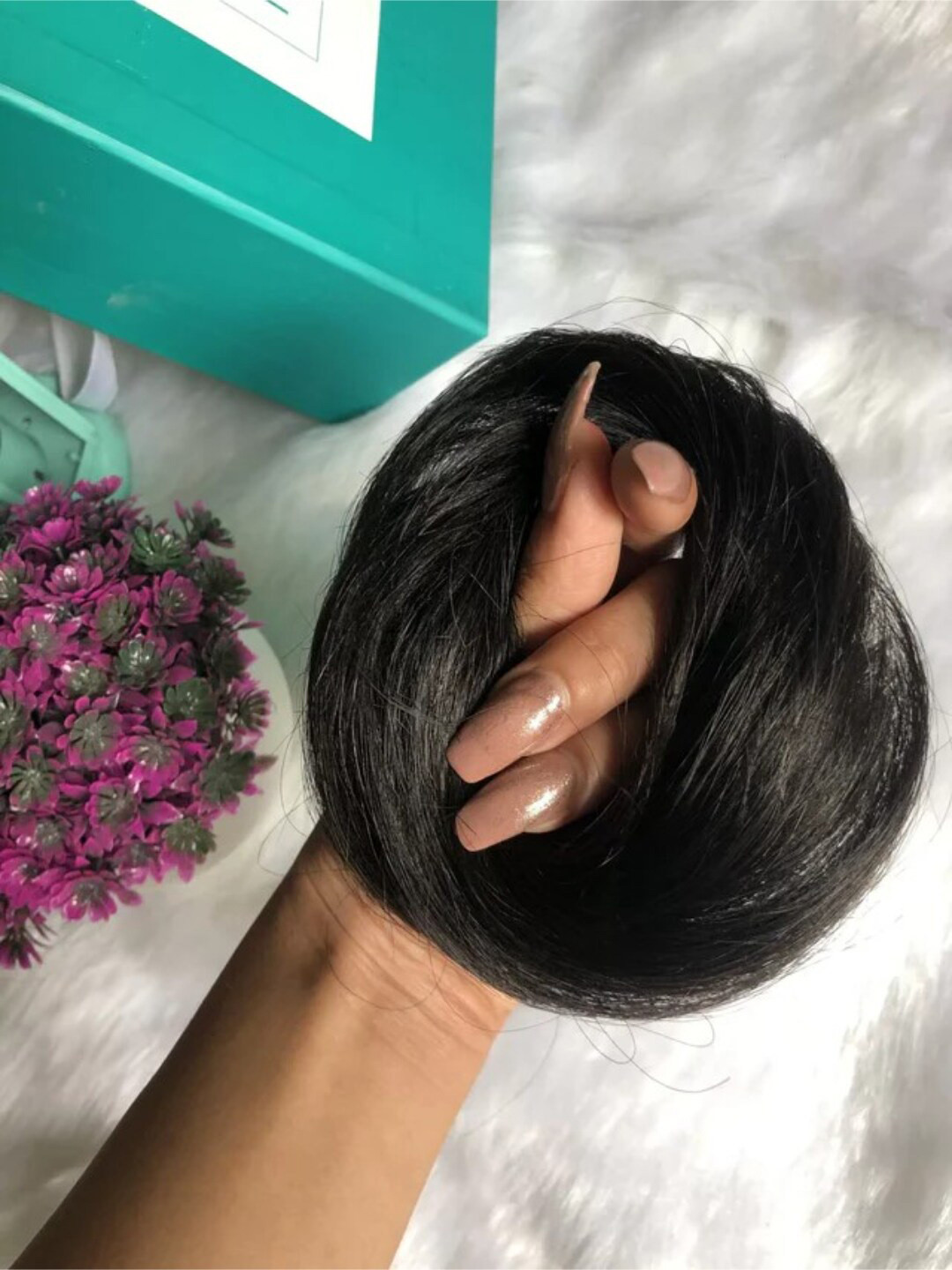 

NISH HAIR Human Hair Donut Scrunchie - Black