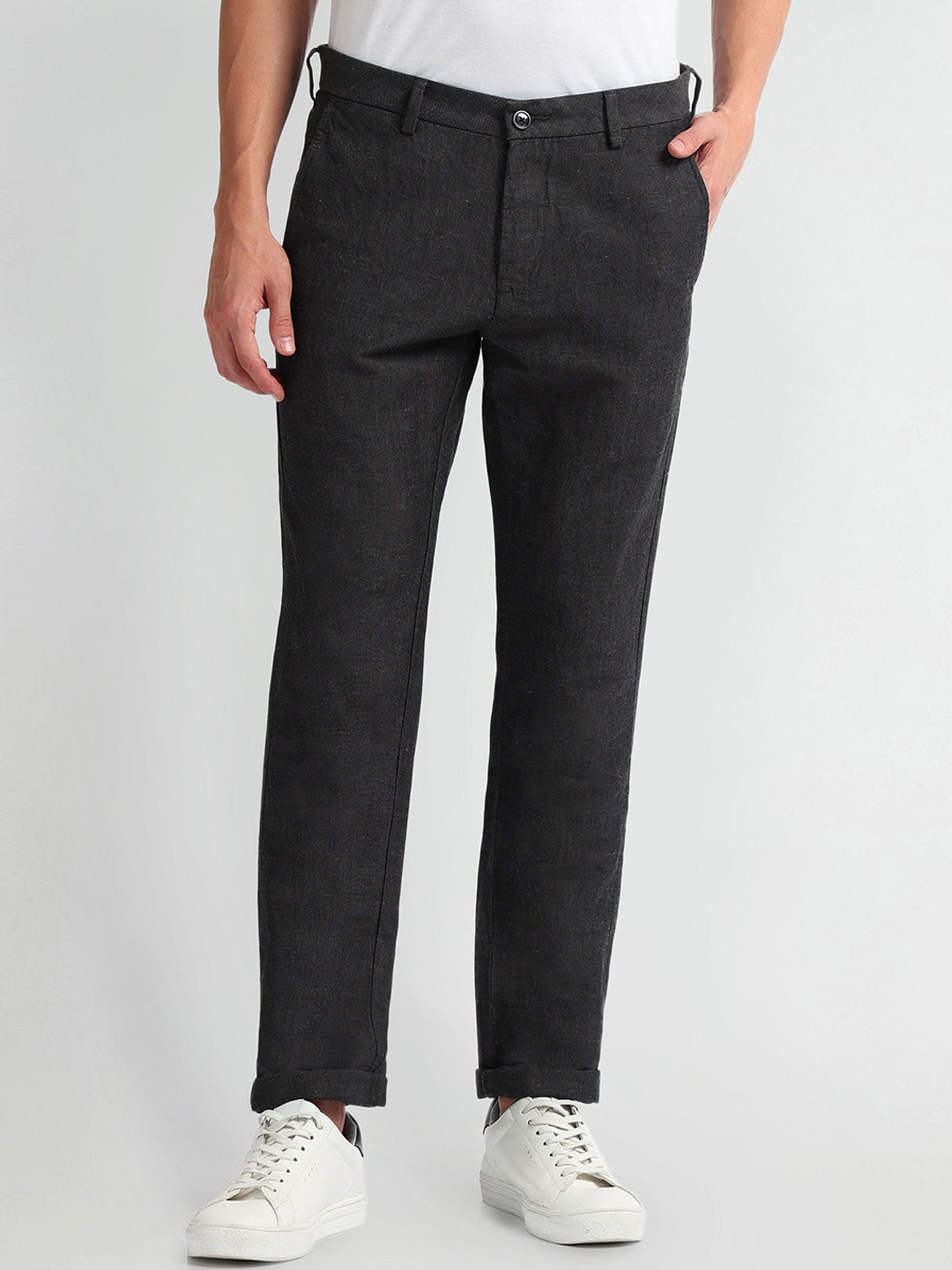 

Arrow Sport Men Heathered Smart Flex Slim Fit Mid Rise Trousers, Black