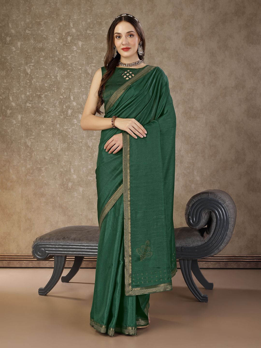 

KALINI Butta Jacquard Zari Pure Chiffon Saree, Green