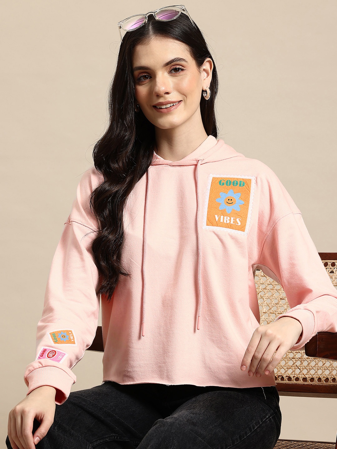 

Mast & Harbour Applique Hooded Sweatshirt, Pink