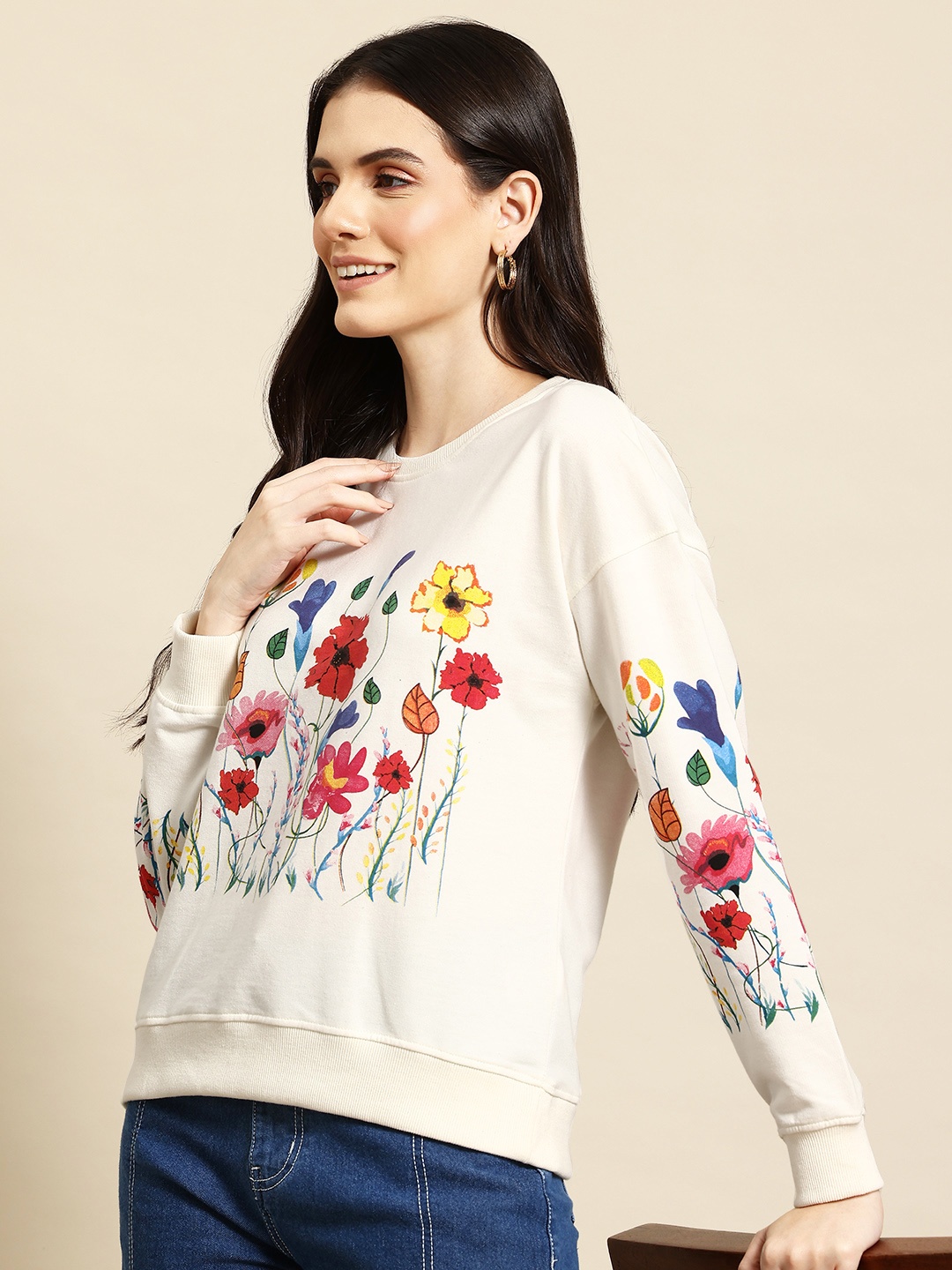 

Mast & Harbour Women Floral Printed Sweatshirt, Off white