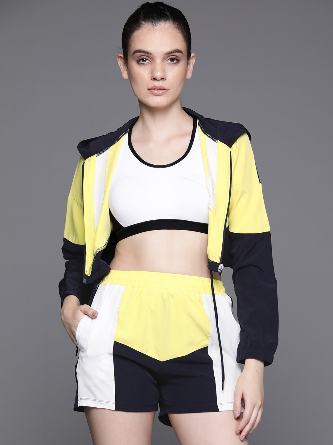 

HRX by Hrithik Roshan Women Colourblocked Co-Ords Set, Yellow