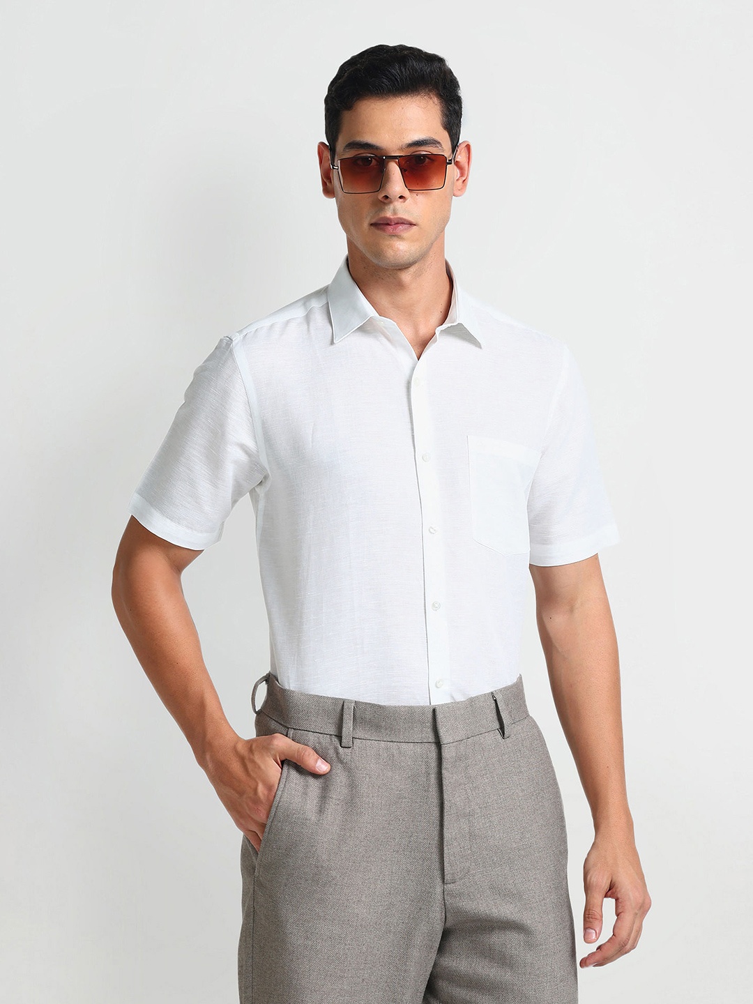 

Arrow Classic Fit Spread Collar Short Sleeves Formal Shirt, White