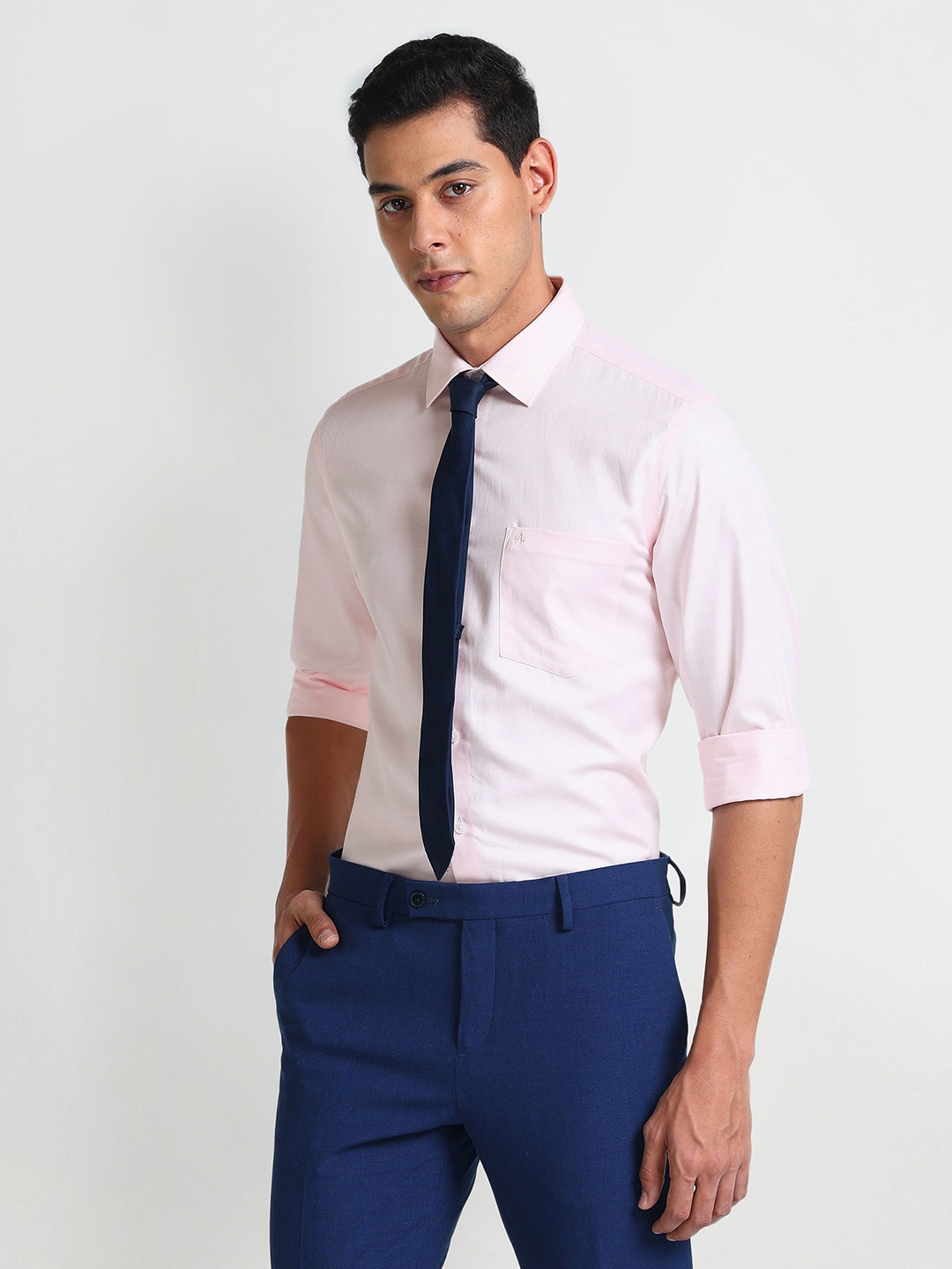 

Arrow Striped Spread Collar Long Sleeves Formal Cotton Shirt, Pink