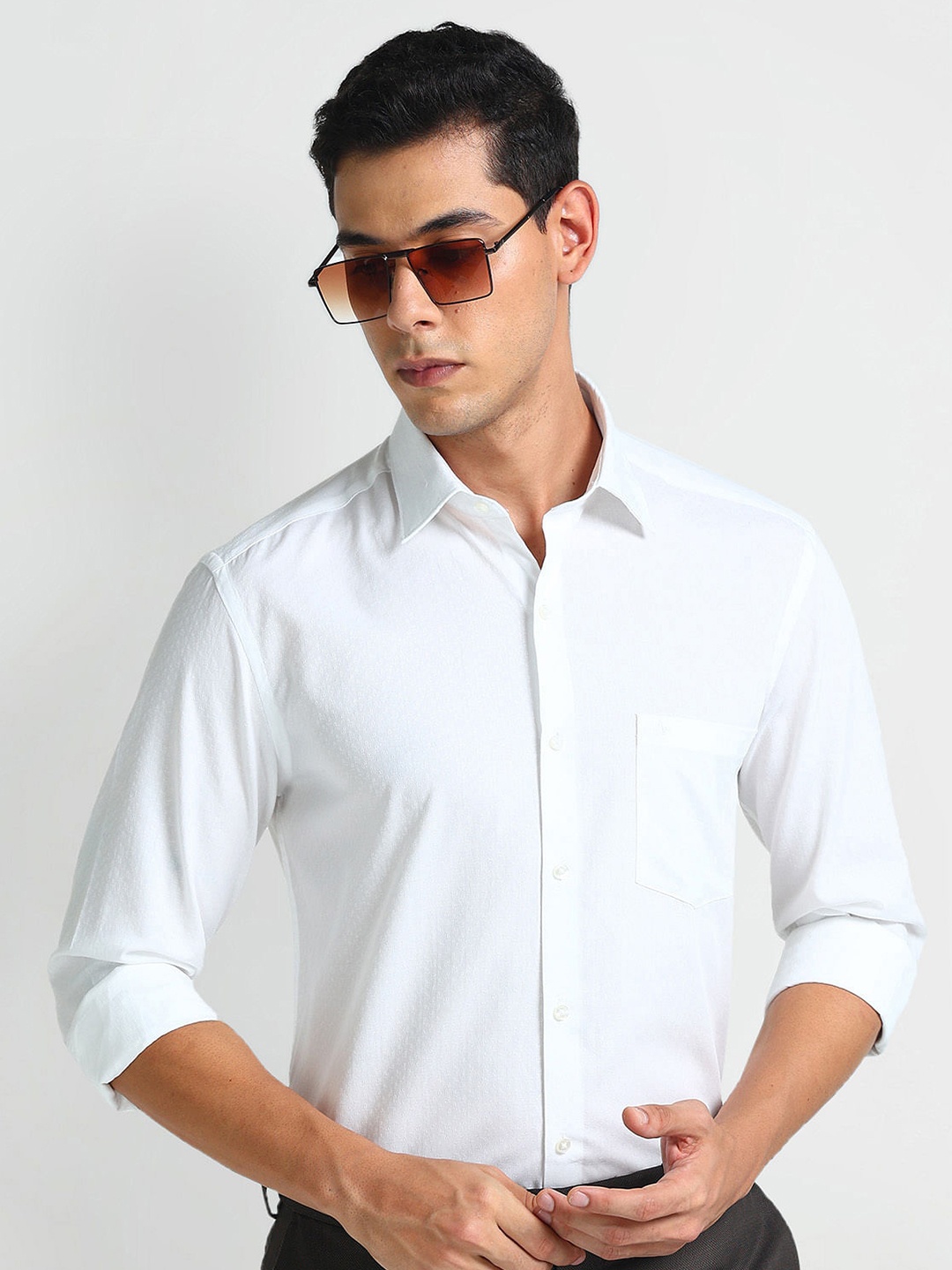 

Arrow Slim Fit Spread Collar Opaque Cotton Formal Shirt, White