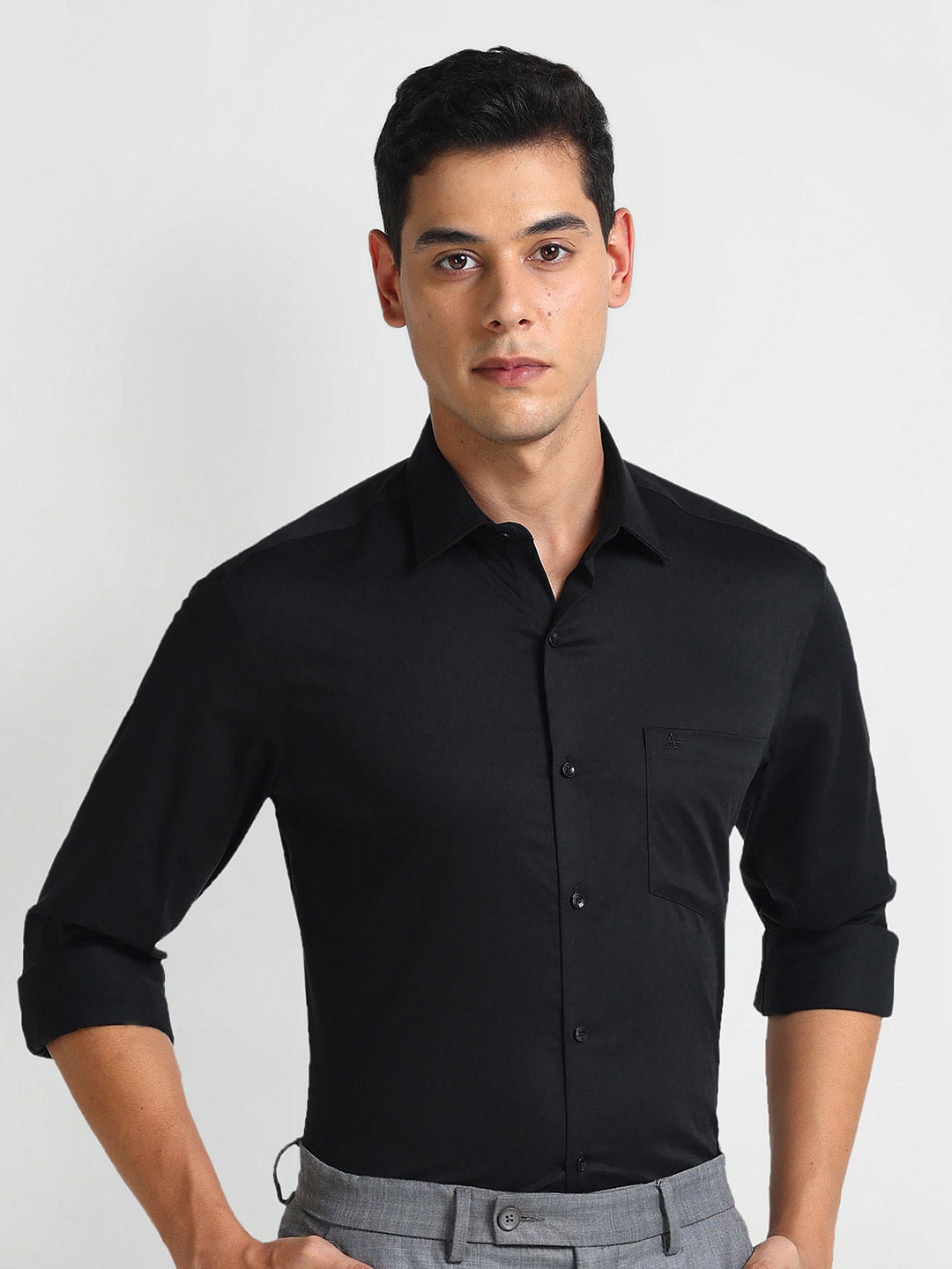 

Arrow Auto Press Slim Fit Spread Collar Opaque Cotton Autopress Formal Shirt, Black