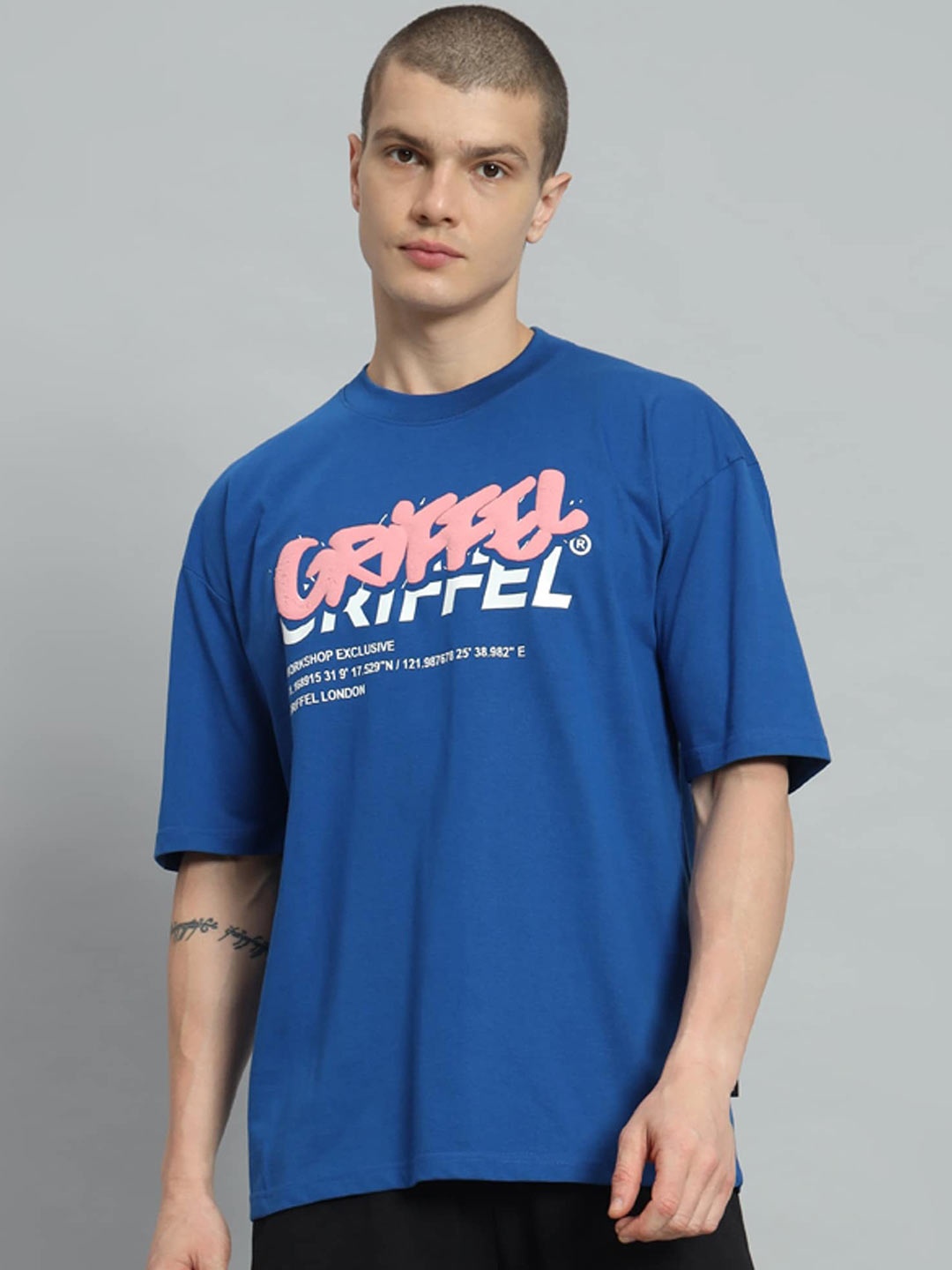 

GRIFFEL Typography Printed Drop-Shoulder Sleeves Cotton Oversized T-shirt, Blue