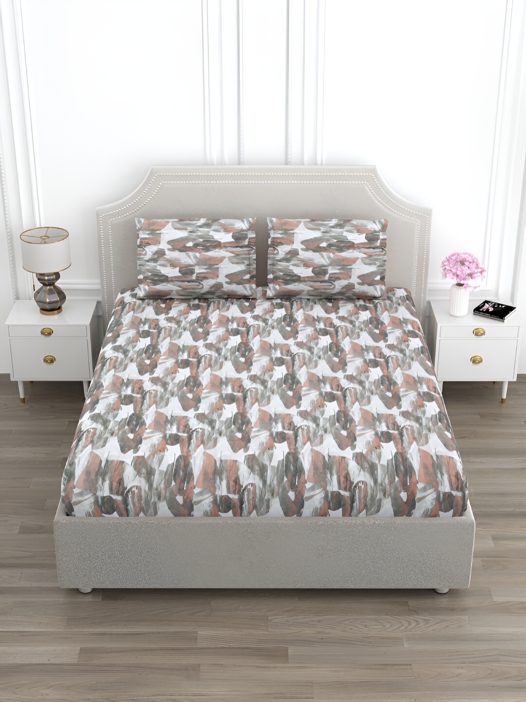 

EverHOME Grey & White Abstract Printed Cotton 210 TC King Bedsheet with 2 Pillow Covers