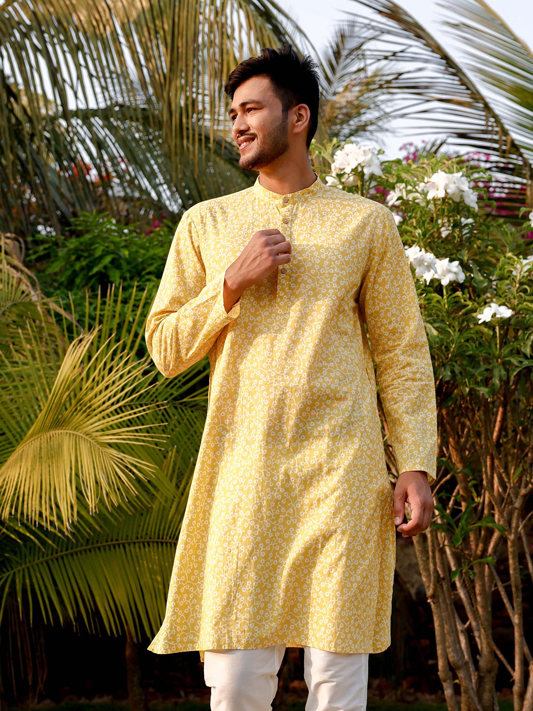 

FILORI Floral Printed Pure Cotton Straight Kurta, Yellow