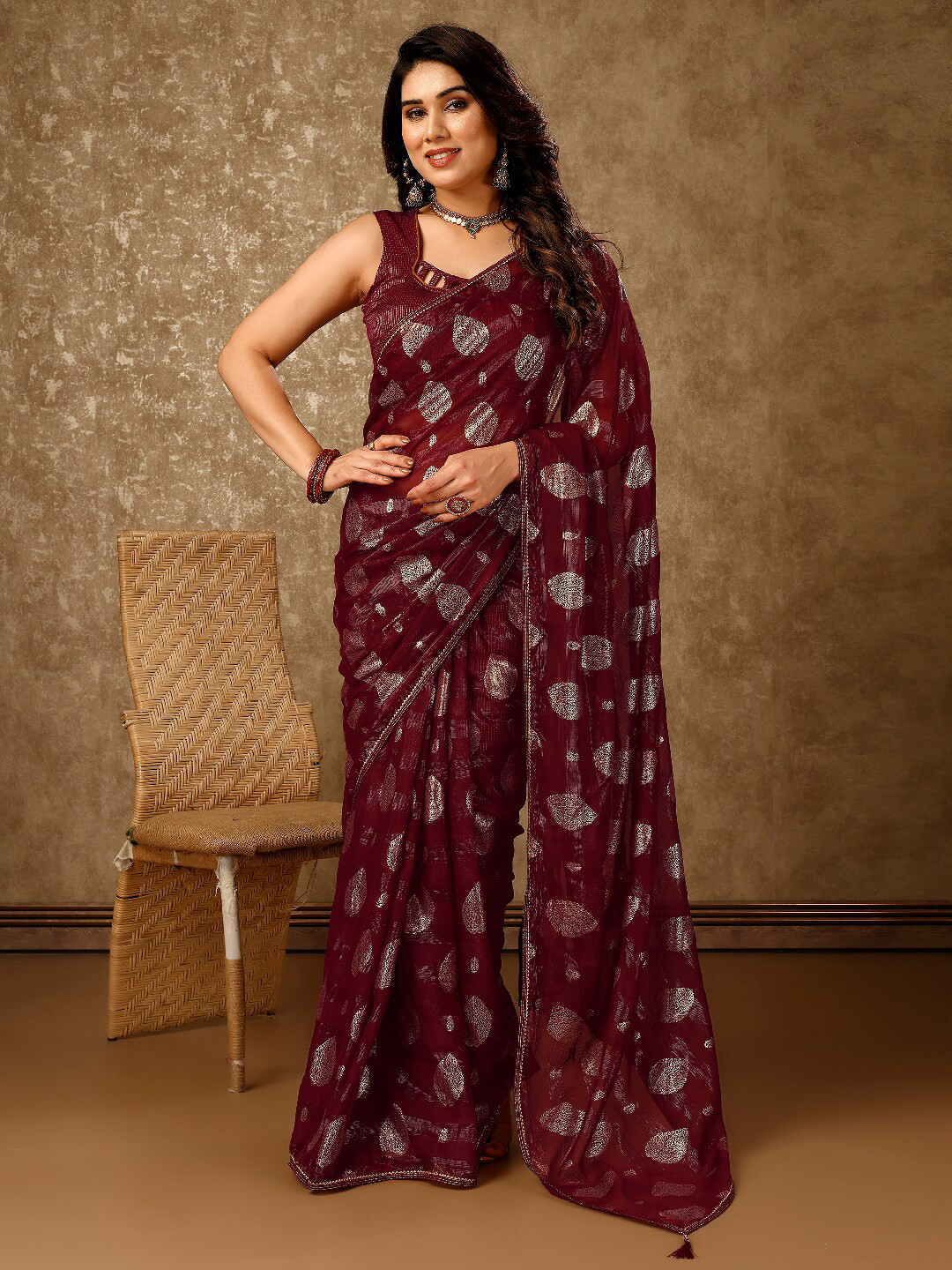 

HERE&NOW Floral Printed Pure Chiffon Saree, Maroon