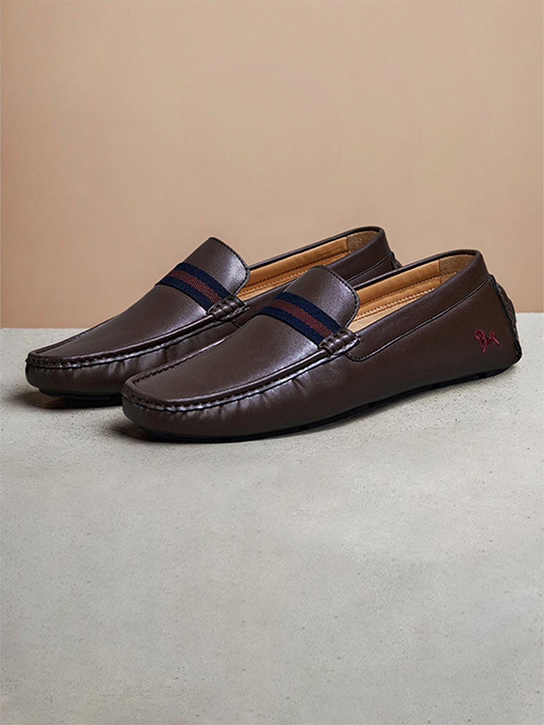 

NEEMANS Men Round Toe Loafers, Brown