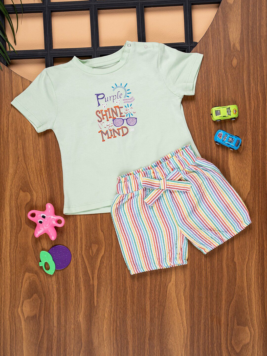 

Purple United Kids Girls Printed Pure Cotton T-shirt with Shorts, Sea green