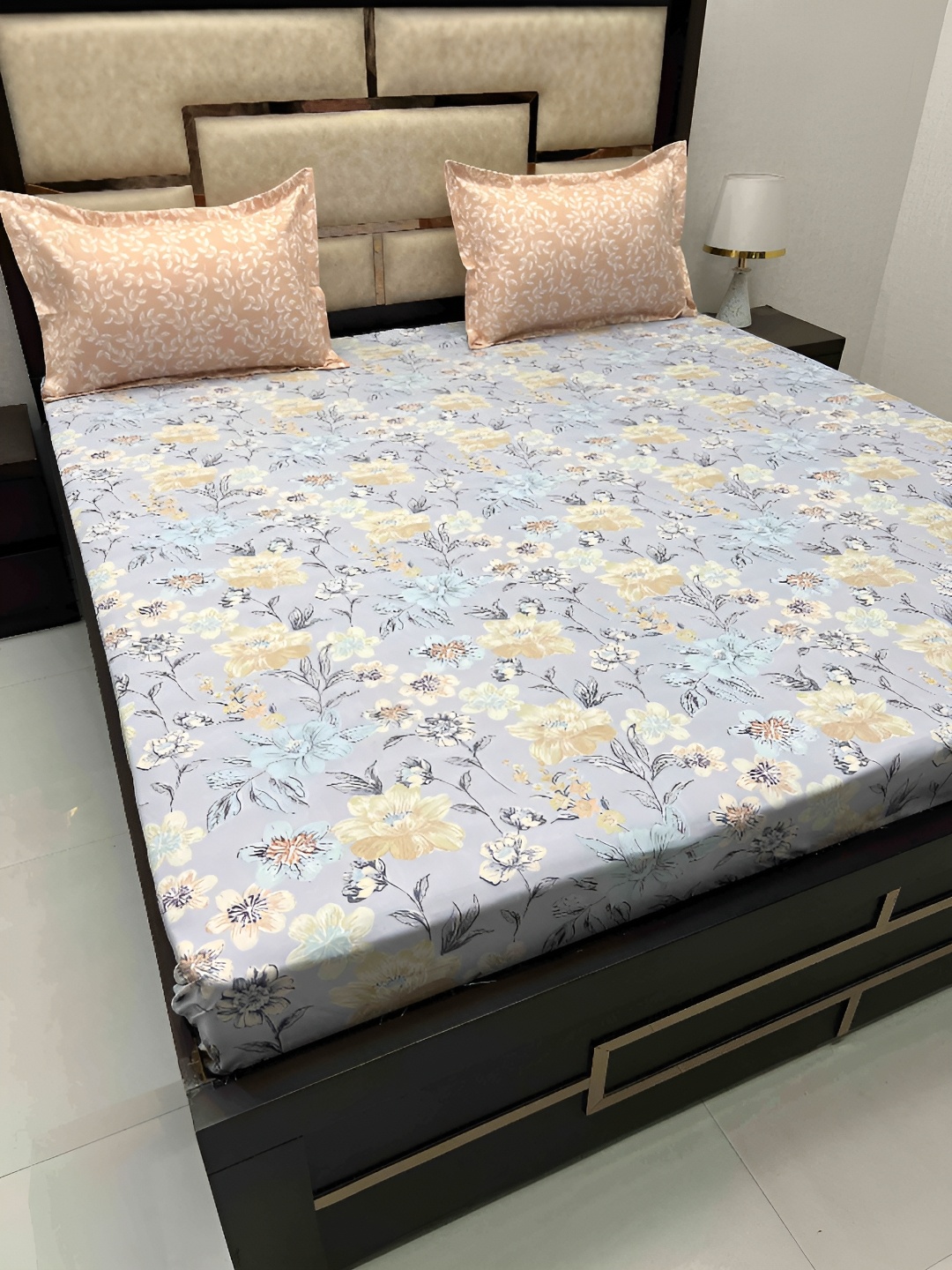 

Pure Decor Purple & Orange Floral 250 TC King Bedsheet with 2 Pillow Covers