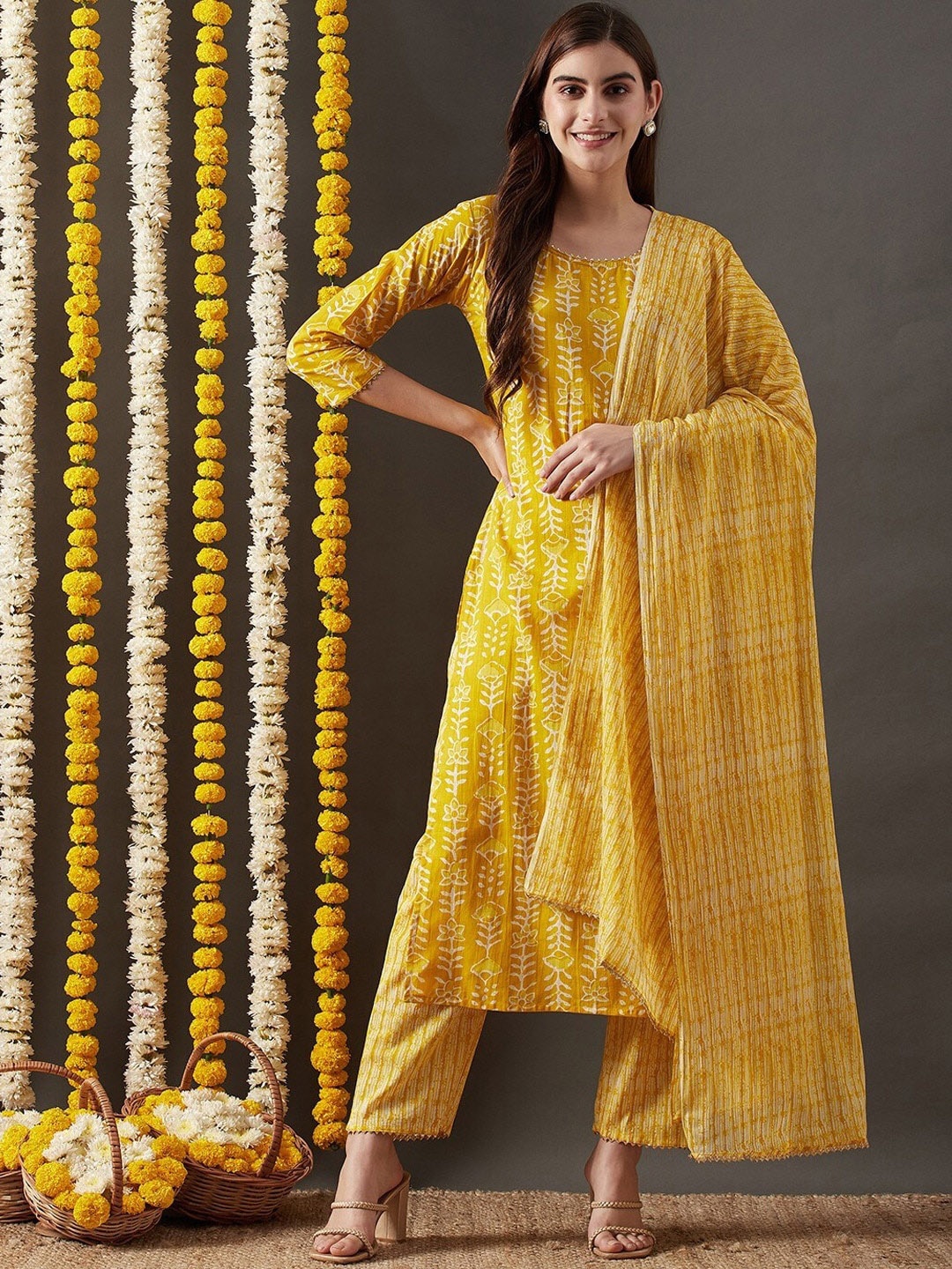 

KALINI Floral Printed Gotta Patti Pure Cotton Kurta With Trousers & Dupatta, Yellow