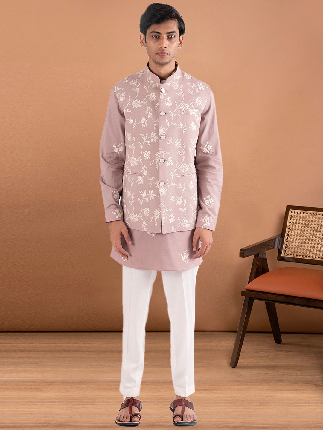 

Aaheli Embroidered Regular Thread Work Pure Cotton Kurta with Pyjamas, Nude