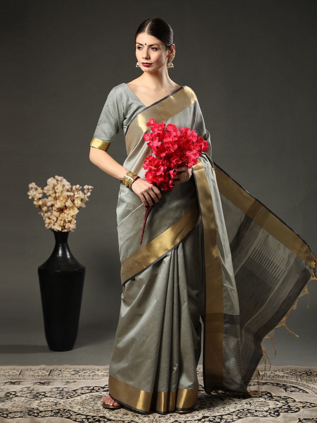 

Siya Fashion Zari Banarasi Saree, Grey