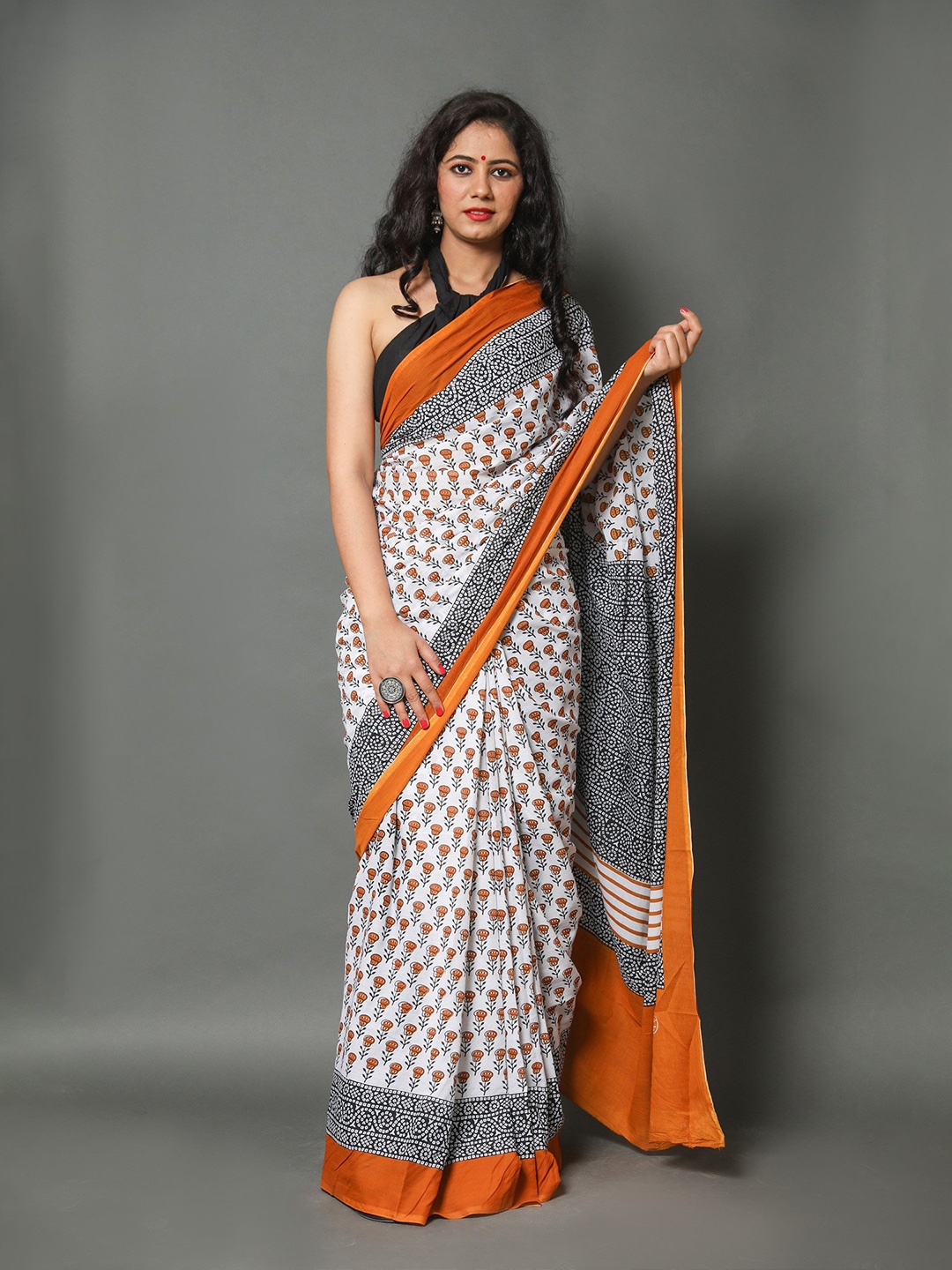 

Pinkcity Trade World Floral Pure Cotton Bagru Saree, White