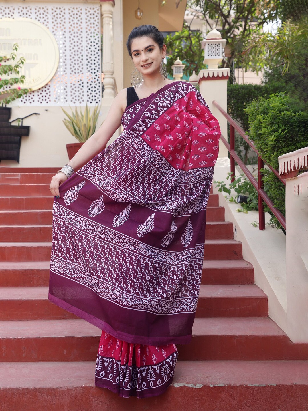 

Pinkcity Trade World Floral Printed Pure Cotton Bagru Saree, Pink