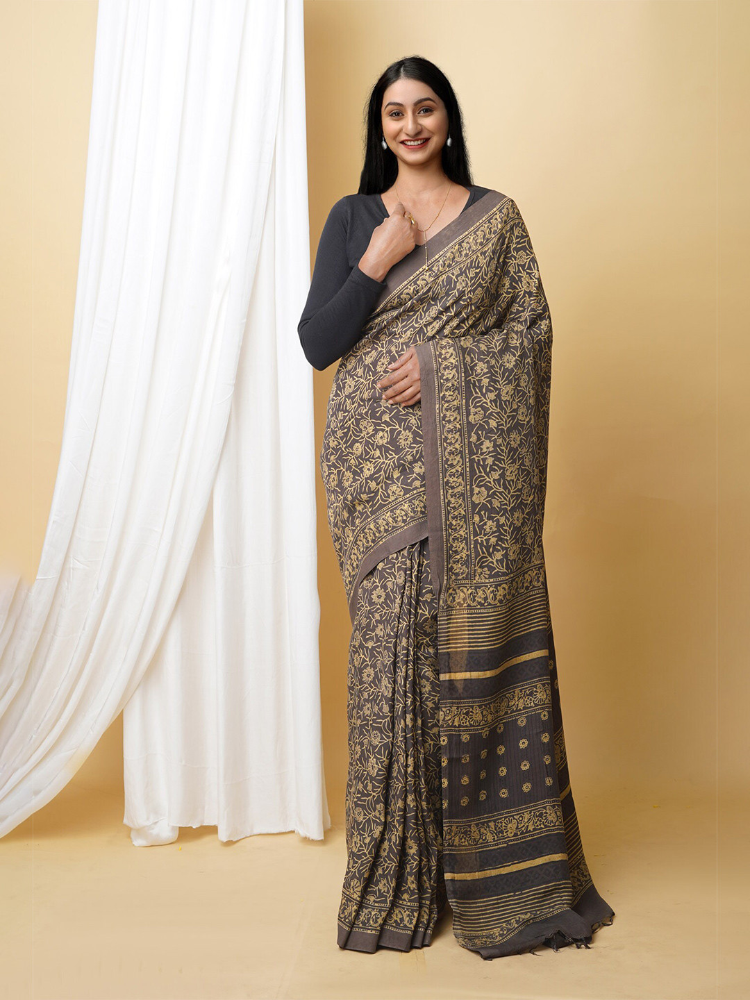

Unnati Silks Ajrak Block Printed Chanderi Saree, Grey