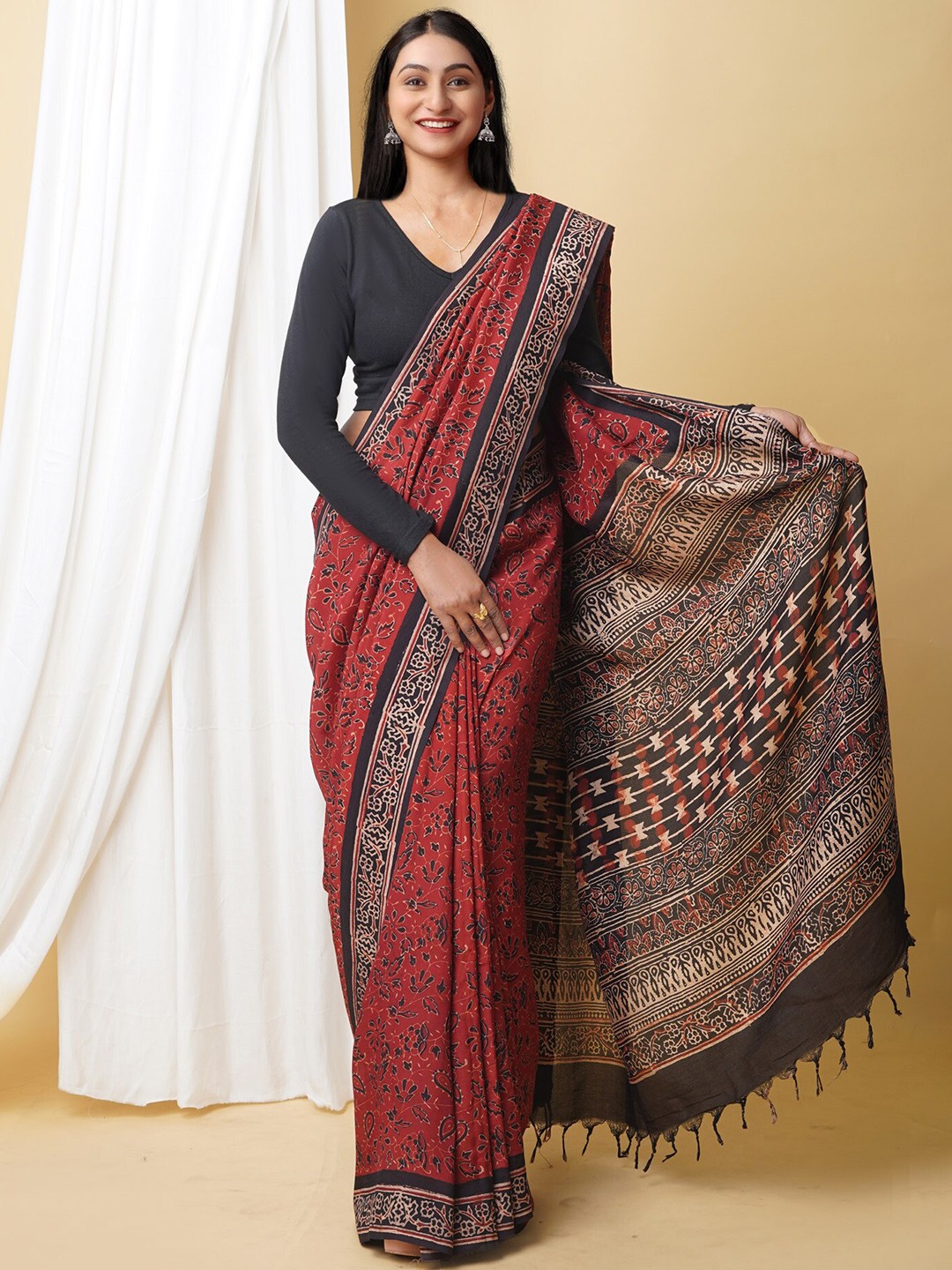 

Unnati Silks Ajrak Block Printed Chanderi Saree, Red