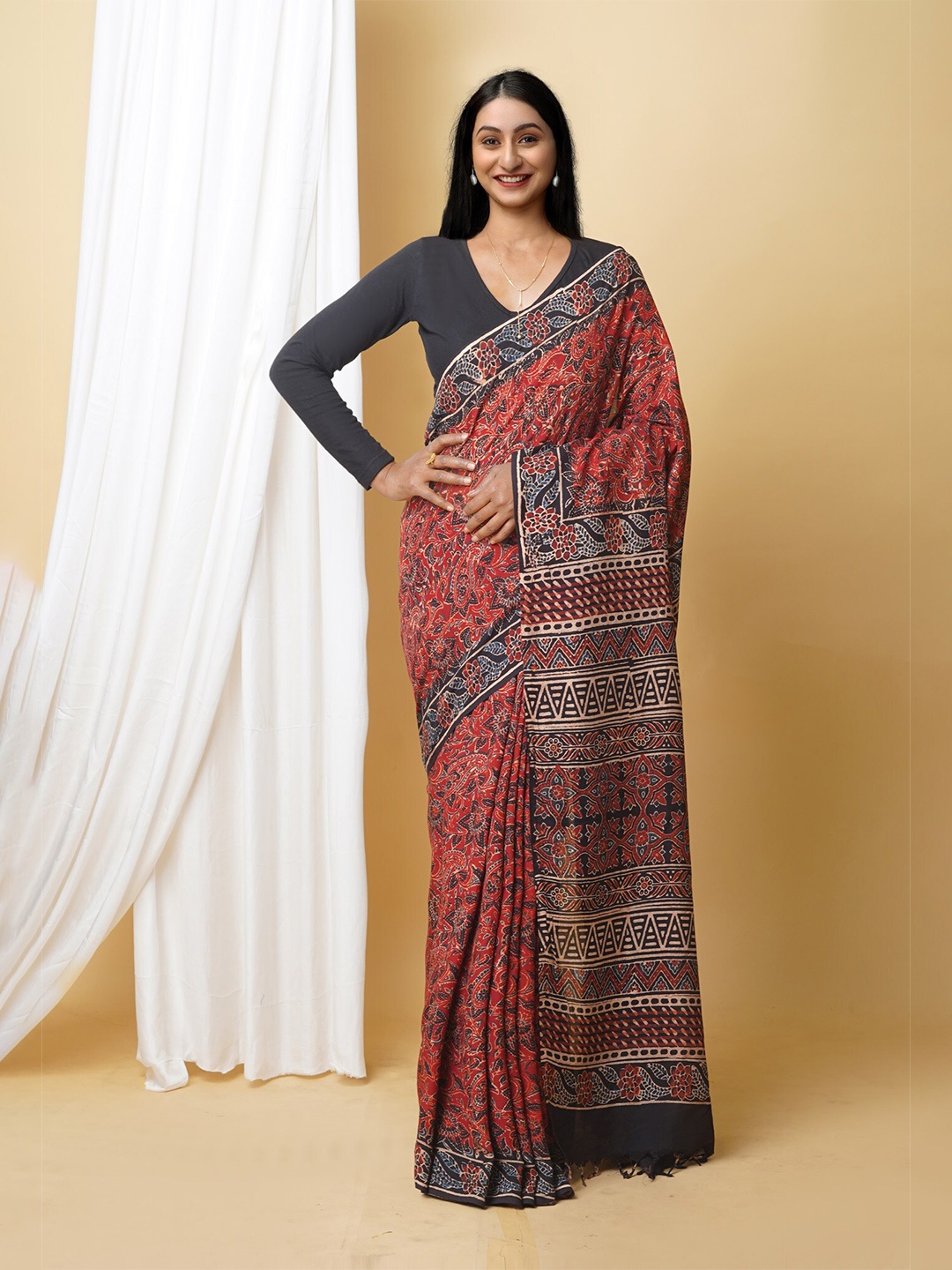 

Unnati Silks Ajrak Block Printed Chanderi Saree, Red
