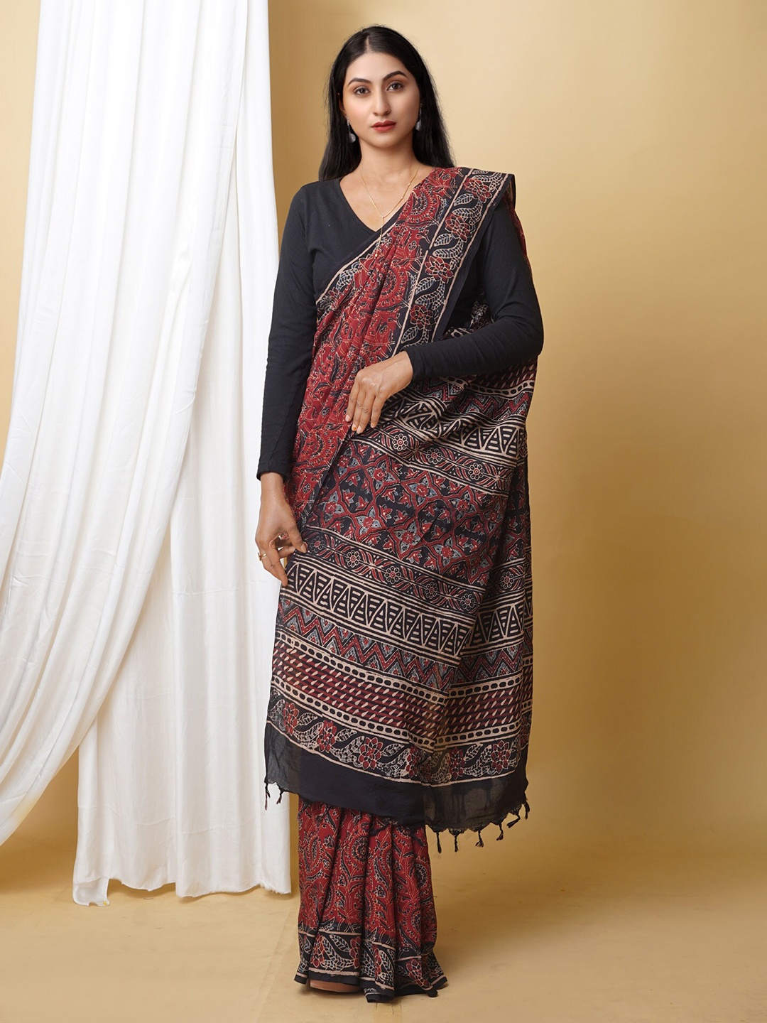 

Unnati Silks Ajrak Block Printed Chanderi Saree, Red