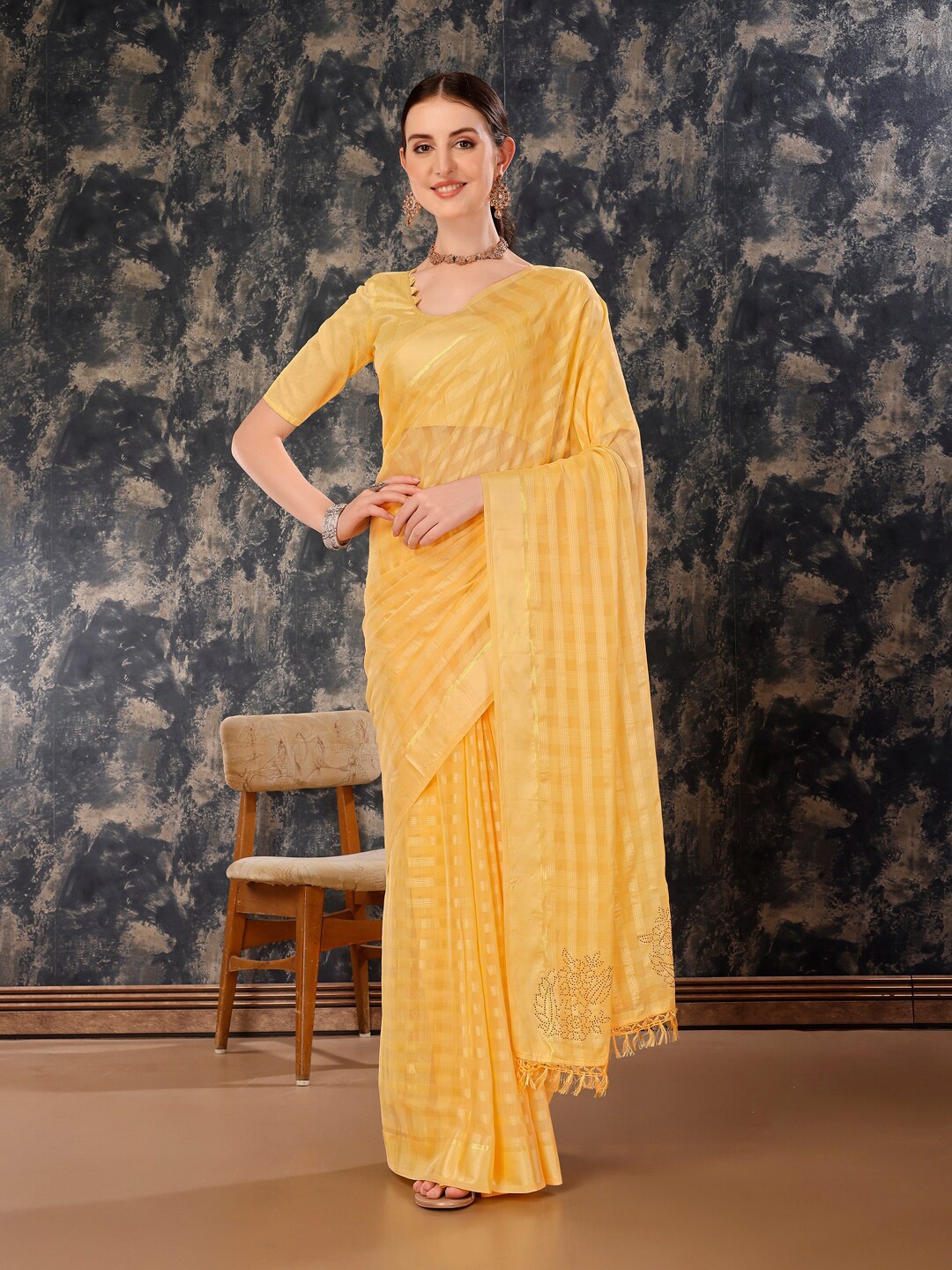 

KALINI Checked Pure Chiffon Saree, Yellow