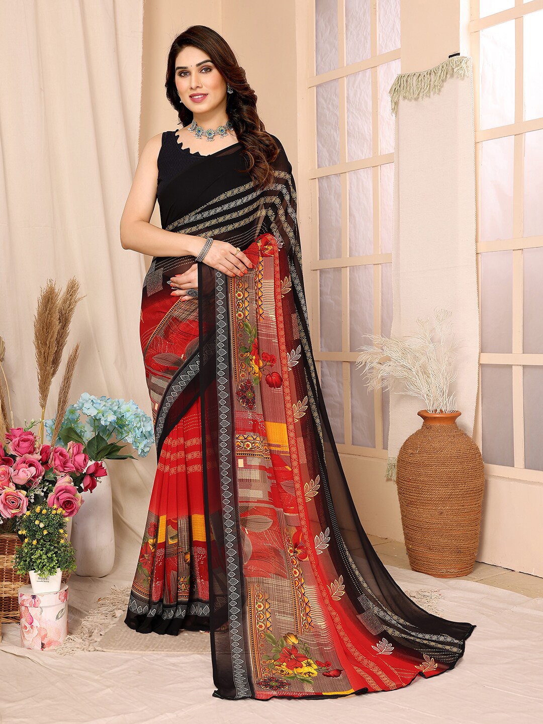 

ANAND SAREES Floral Printed Saree, Black