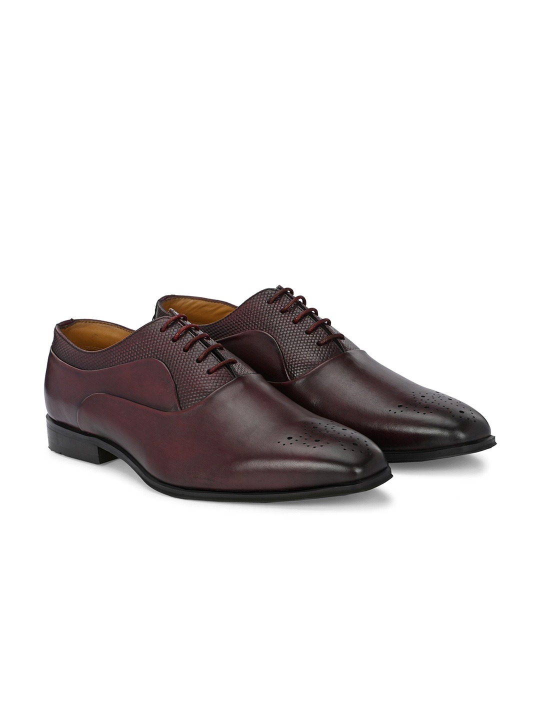 

Alberto Torresi Men Textured Leather Formal Oxfords, Burgundy
