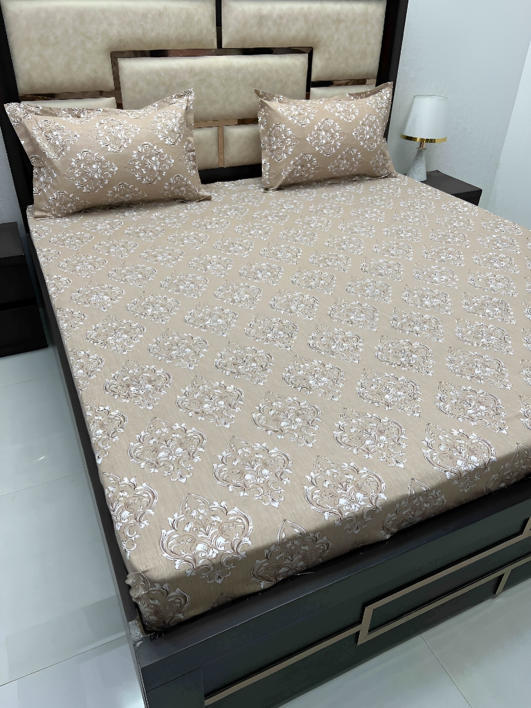 

Pure Decor Brown & Brown Ethnic Motifs 350 TC Cotton King Bedsheet with 2 Pillow Covers