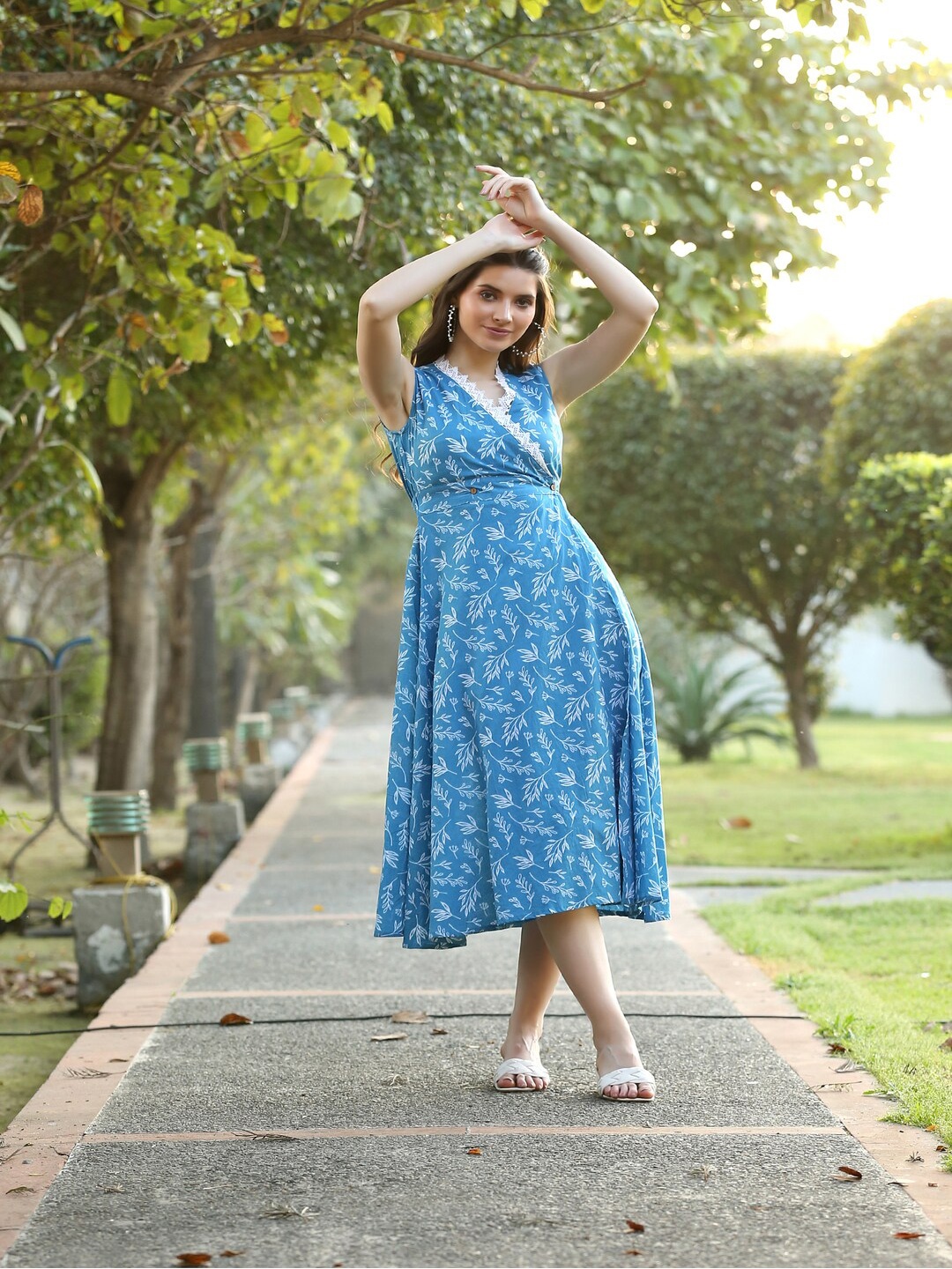 

DECKEDUP Floral Printed V-Neck Cotton Wrap Midi Dress, Blue
