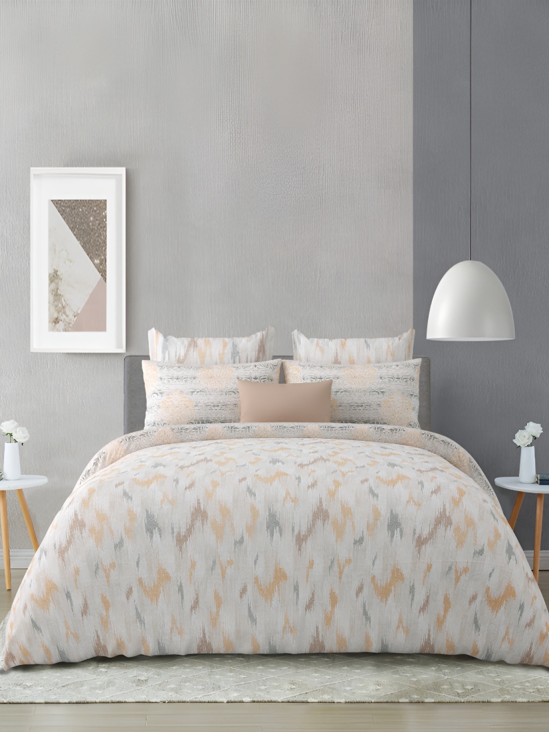 

Salona Bichona Cream-Coloured 180 TC King Bedsheet with 4 Pillow Covers