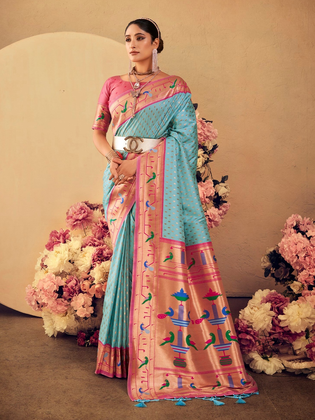 

VISHNU WEAVES Woven Design Zari Pure Silk Paithani Saree, Turquoise blue