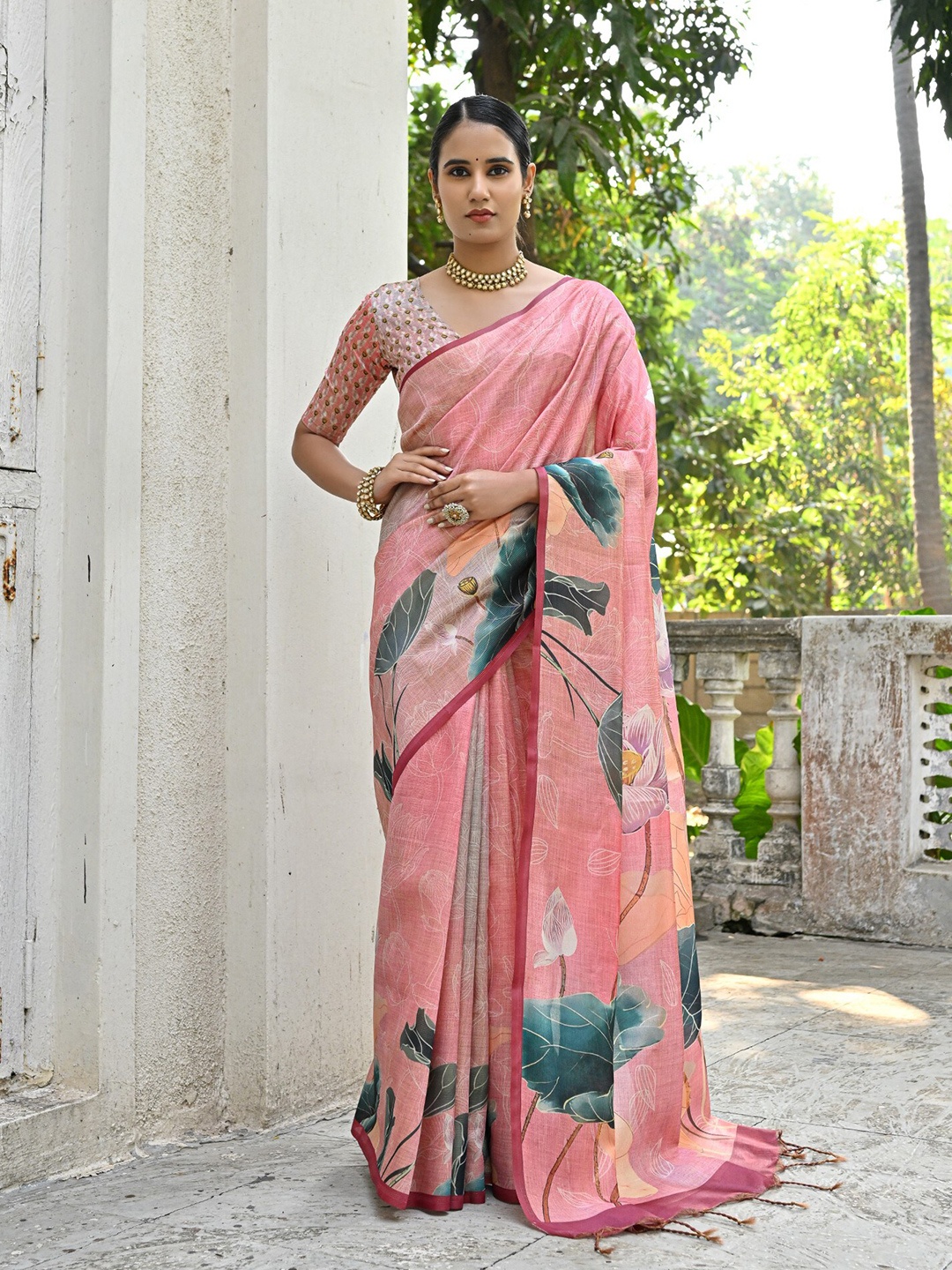 

VISHNU WEAVES Floral Silk Cotton Jamdani Saree, Peach