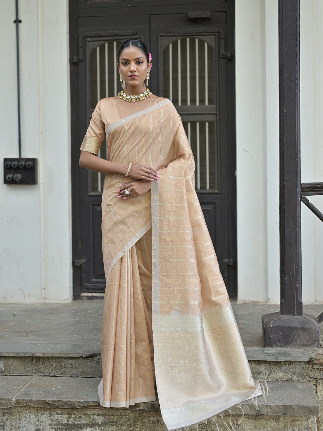 

VISHNU WEAVES Striped Zari Pure Silk Tussar Saree, Beige