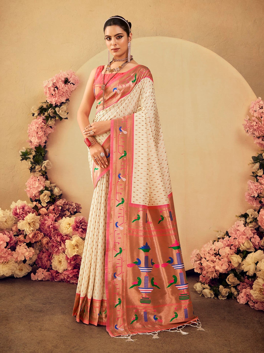 

VISHNU WEAVES Ethnic Motifs Woven Design Zari Pure Silk Paithani Saree, White