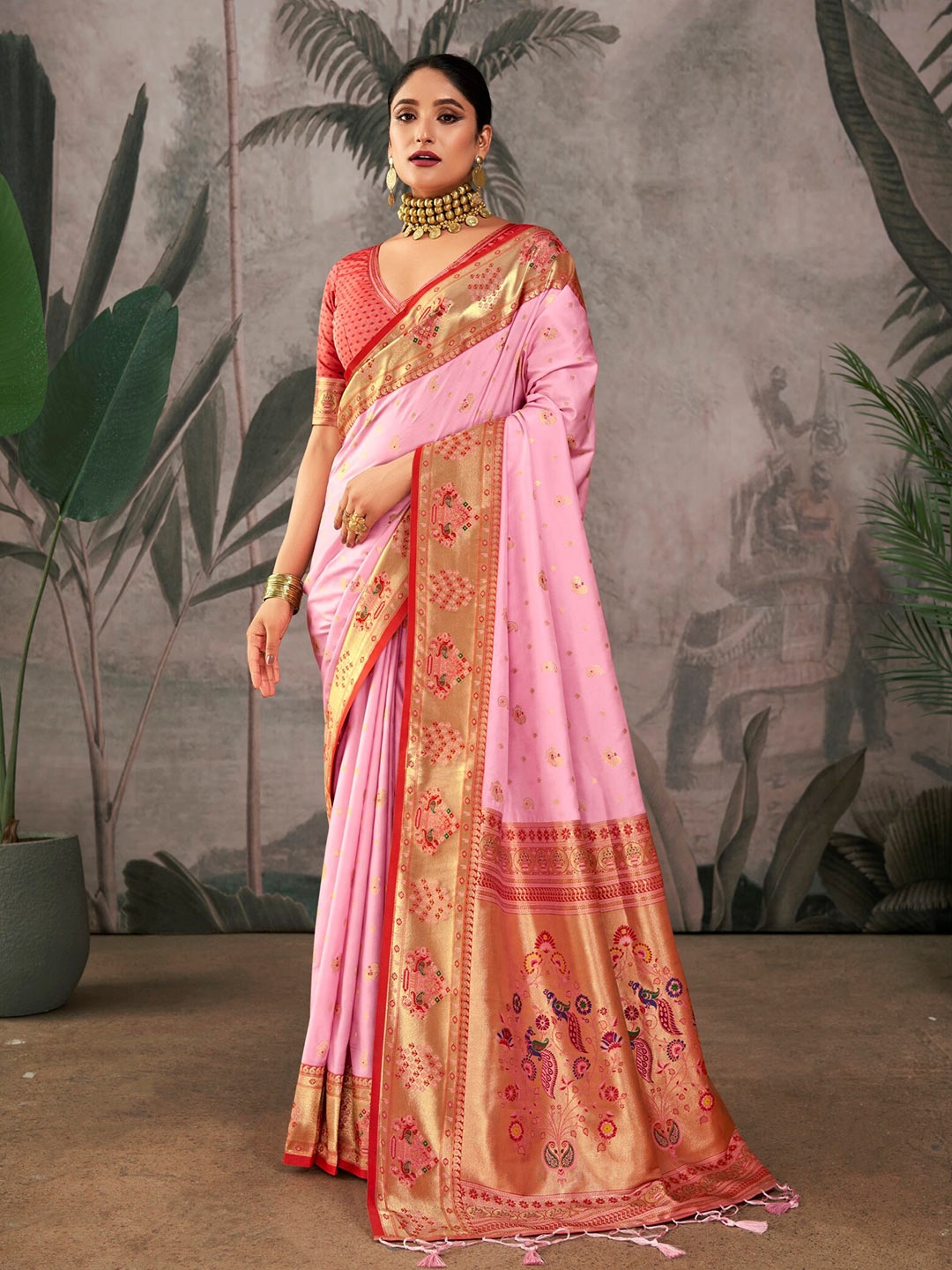 

VISHNU WEAVES Ethnic Motifs Zari Pure Silk Paithani Saree, Pink