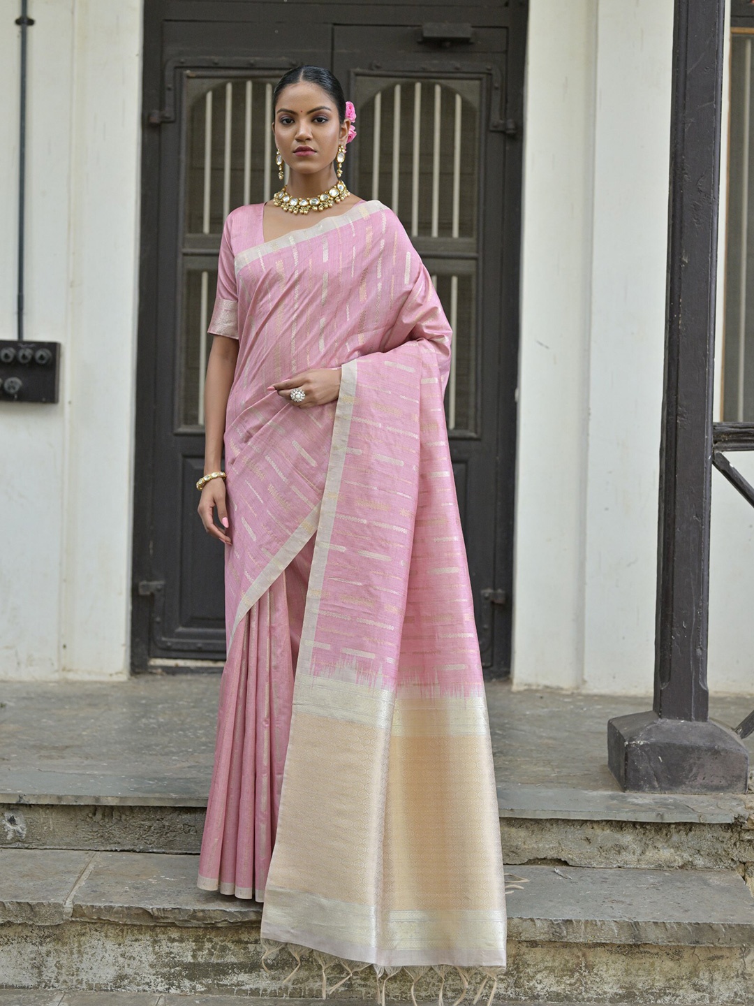 

VISHNU WEAVES Woven Design Zari Pure Silk Tussar Saree, Pink