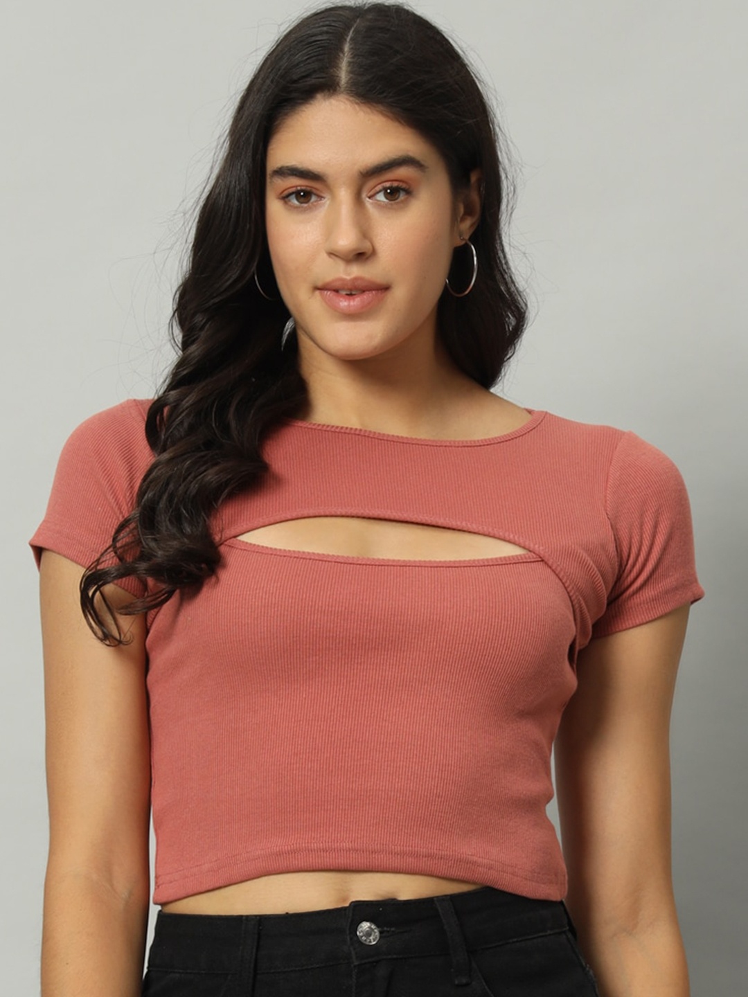 

Chemistry Short Sleeves Cut-Out Crop Top, Pink