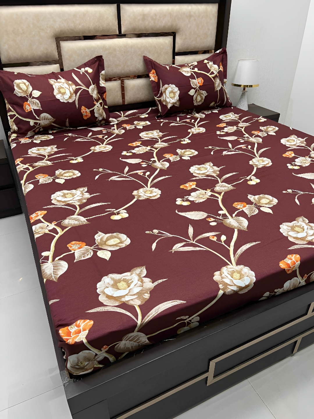 

Pure Decor Maroon & Beige Floral 350 TC King Bedsheet with 2 Pillow Covers