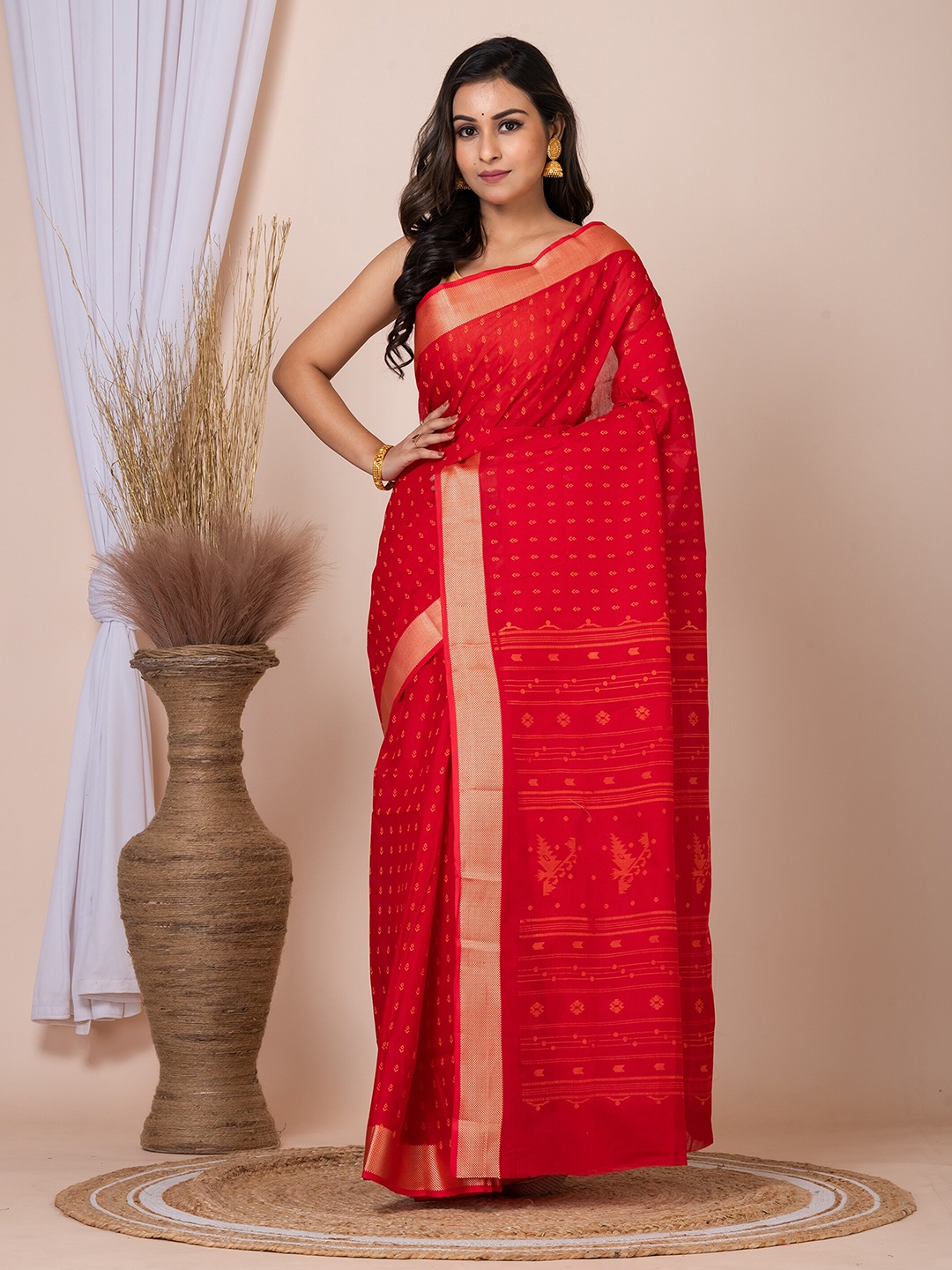 

HOUSE OF ARLI Ethnic Motifs Printed Pure Cotton Taant Saree, Red