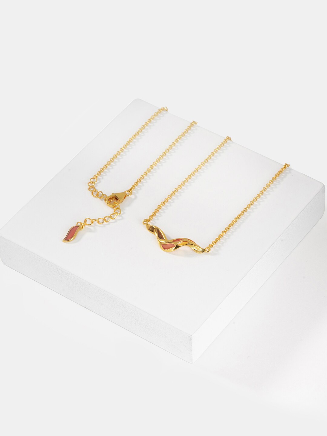 

SHAYA 925 Sterling Silver Gold-Plated Necklace