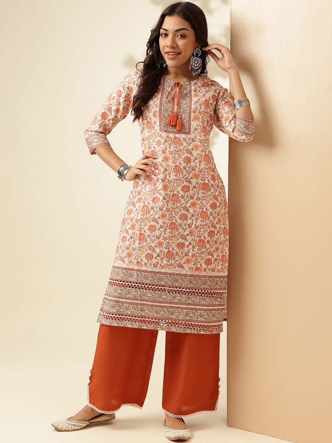 

Anouk Cream Floral Printed Regular Chikankari Pure Cotton Kurta With Palazzos