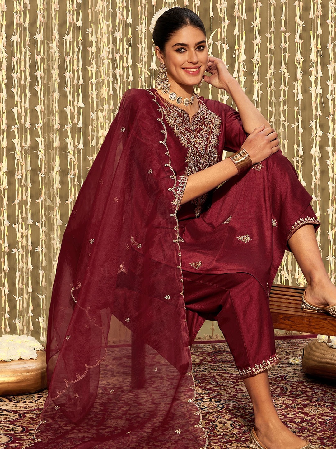 

Indo Era Embroidered Regular Kurta with Trousers & Dupatta, Maroon