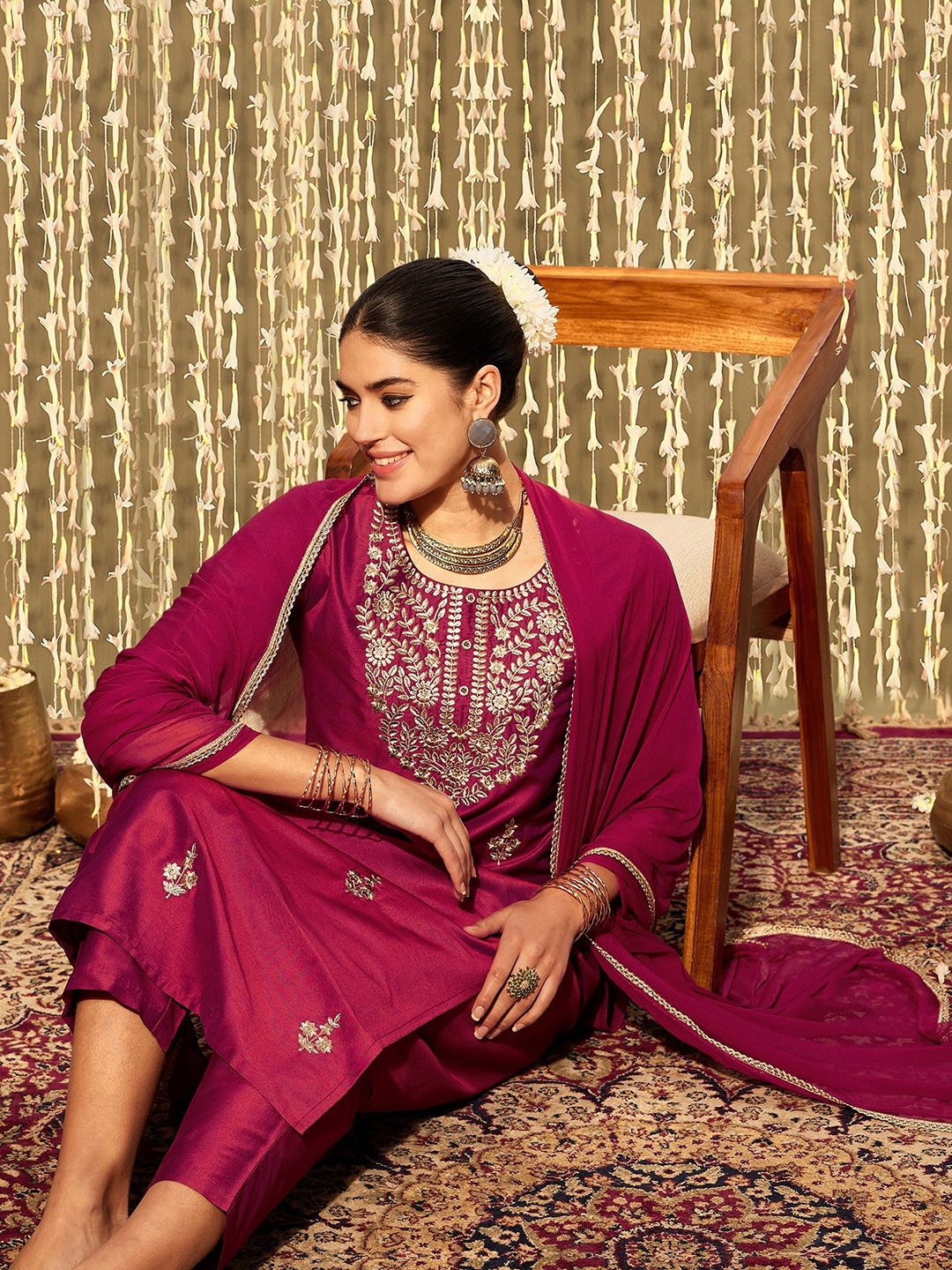 

Indo Era Floral Embroidered Regular Kurta with Trousers & Dupatta, Magenta