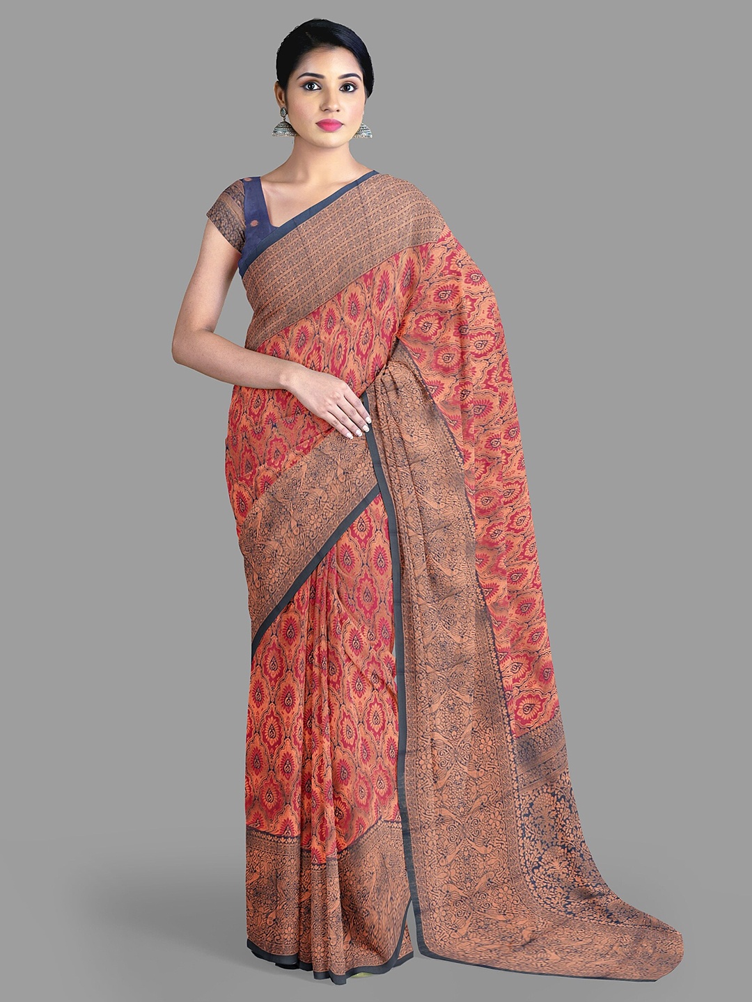 

The Chennai Silks Floral Woven Design Zari Saree, Magenta