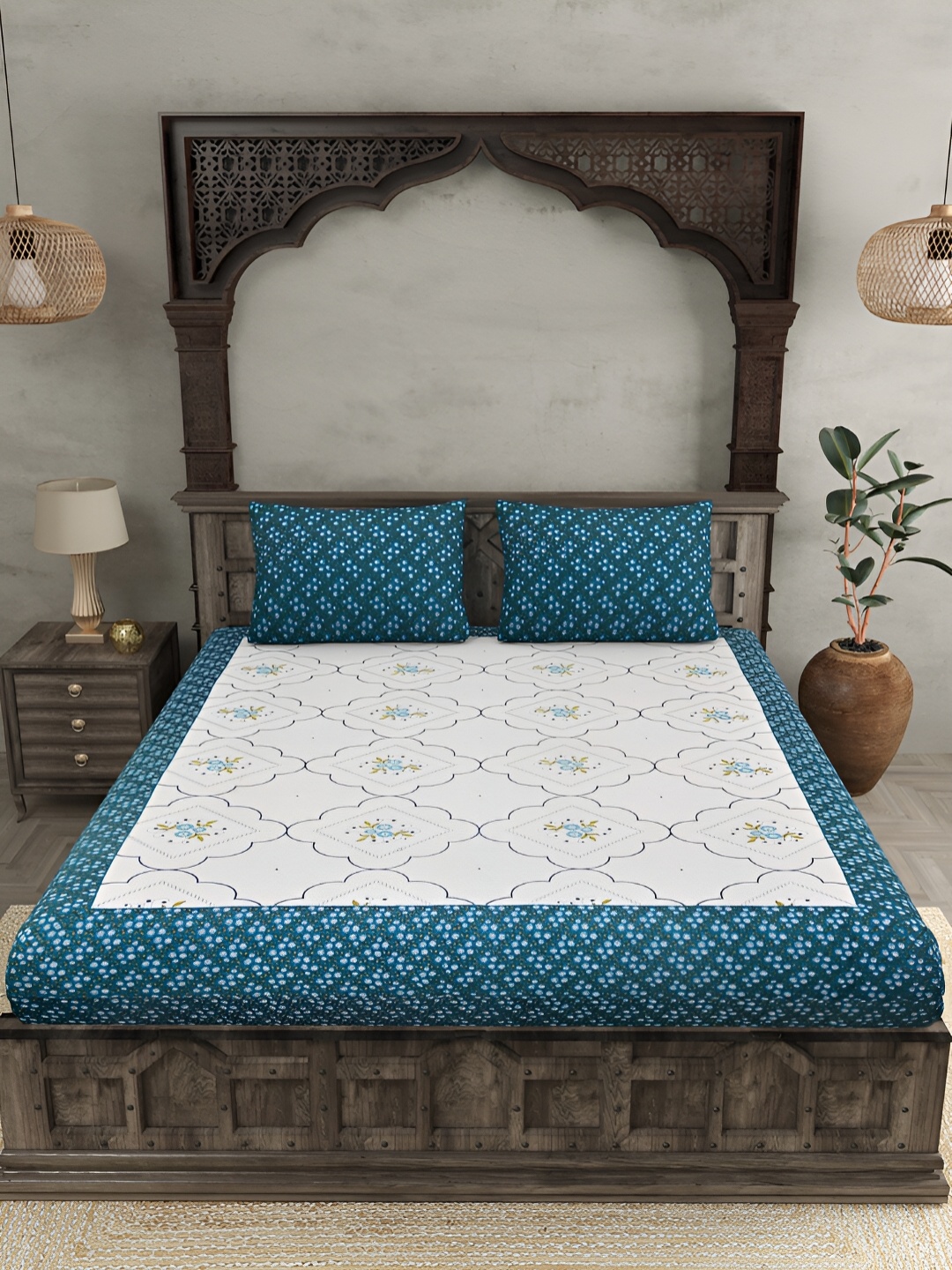 

JAIPUR FABRIC White & Blue Ethnic Motifs Cotton 260 TC King Bedsheet With 2 Pillow Covers