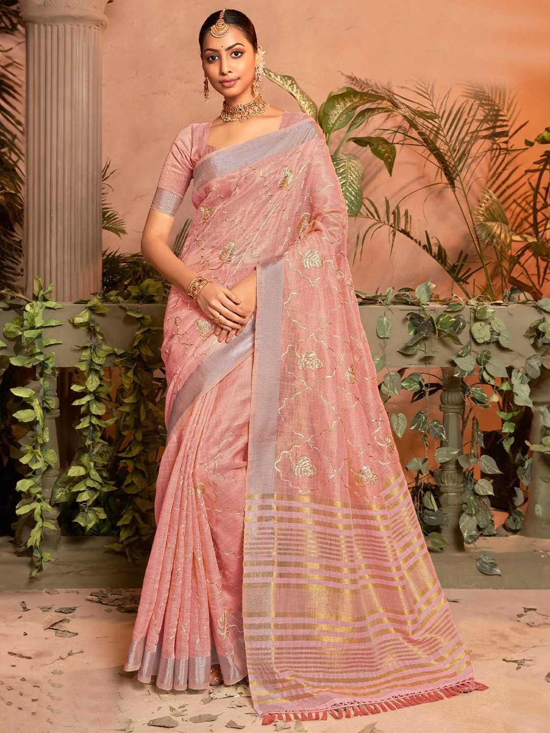 

VIRICA Ethnic Motifs Embroidered Sequinned Silk Cotton Saree, Pink