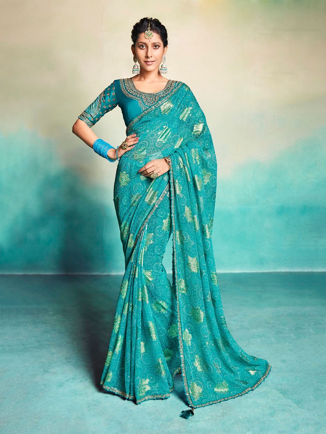 

VIRICA Floral Printed Zari Pure Georgette Leheriya Saree, Turquoise blue